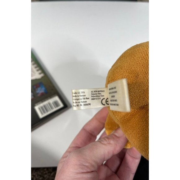 Five Nights At Freddy's FNAF  Bear Plush 2016 - Picture 4 of 6